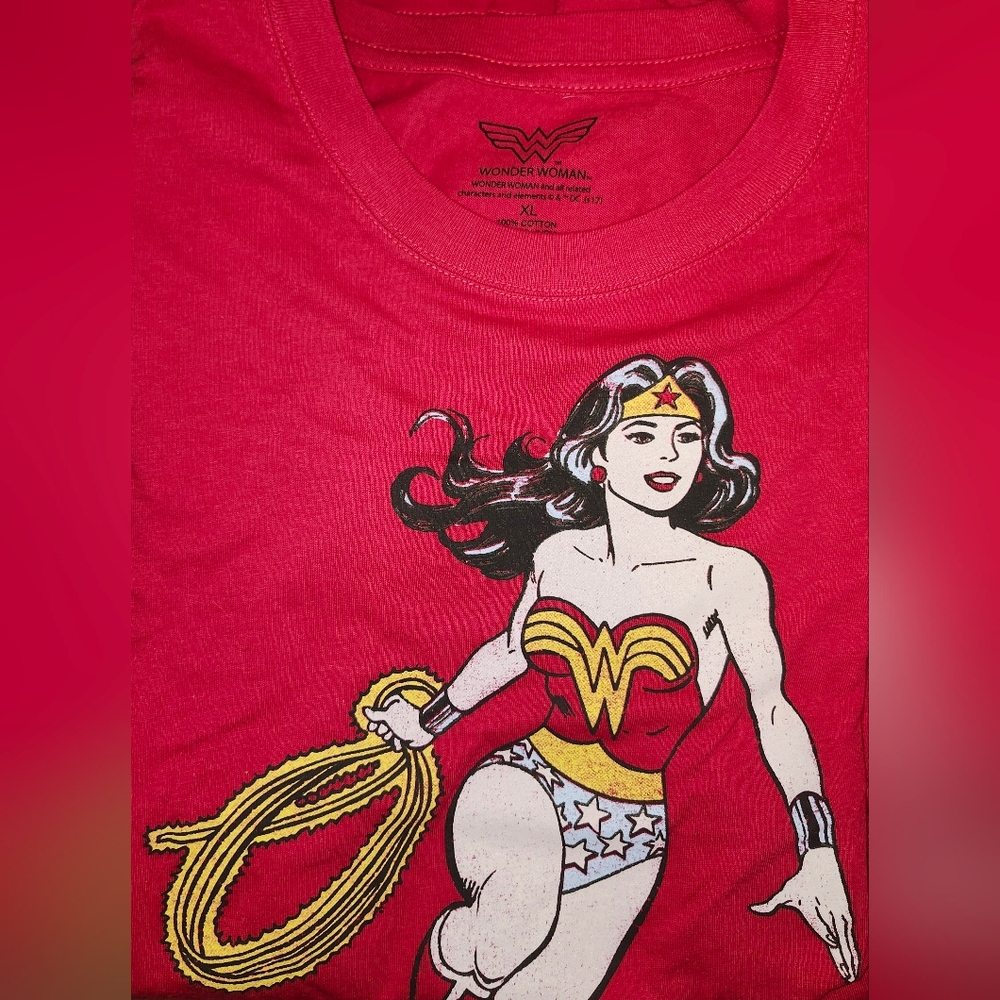 Wonder Woman Graphic Tee